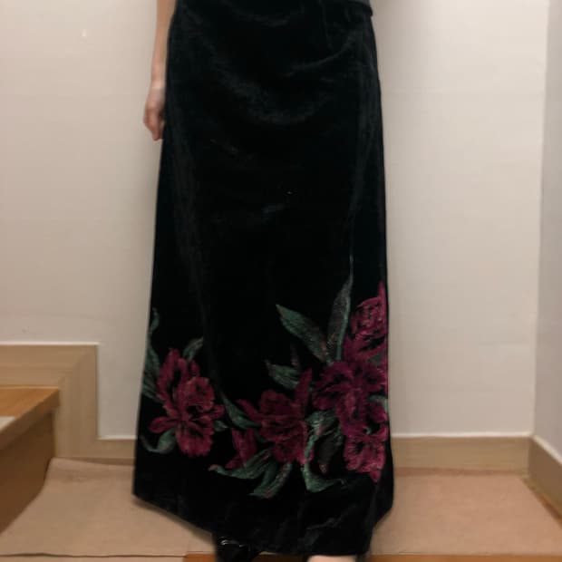 빈티지 블랙 오리엔탈 플라워 롱 스커트