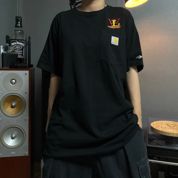 칼하트 포켓반팔