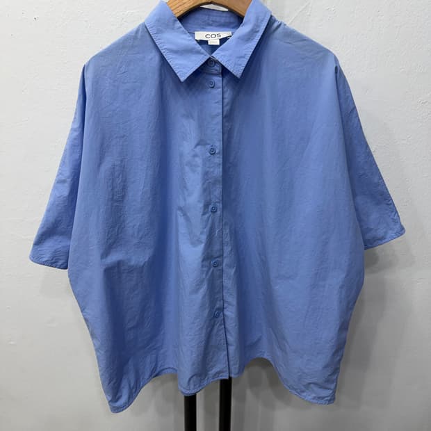 정품) COS 코스 신형 오버핏 블루 셔츠 38