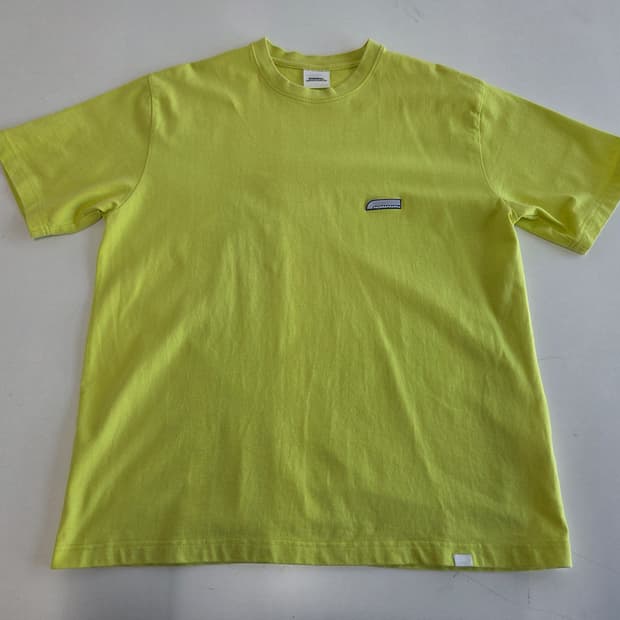노매뉴얼 반팔티 네온 그린 L