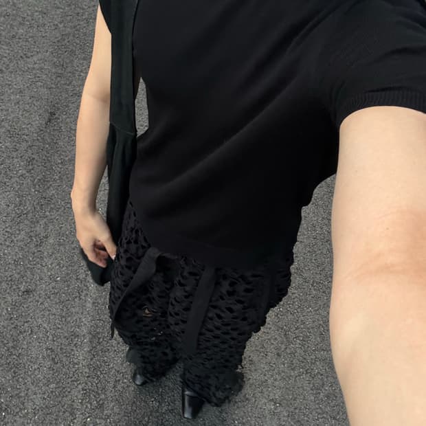 드리스 반 노튼 22SS 레이저 커팅 팬츠