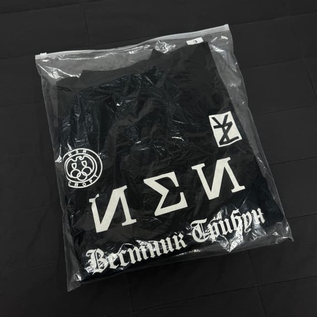 칸예웨스트 콘서트 MD 이지 SS-01 맨투맨 3 사이즈 블랙 새상품