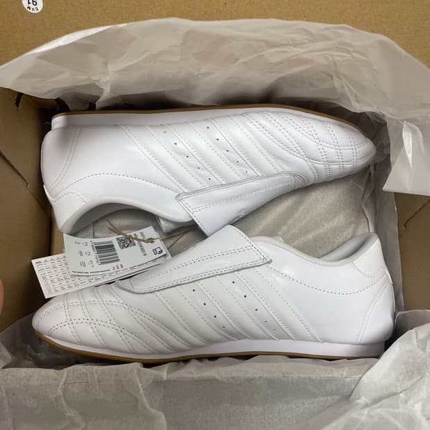 아디다스 태권도 클라우드 화이트 검 260(W) 새상품