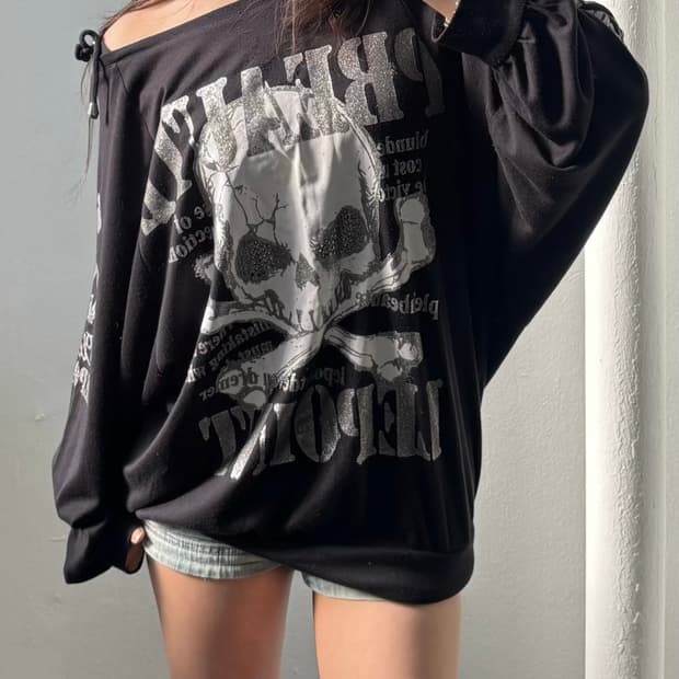 Vintage Skull Graphic Glitter Hoodie