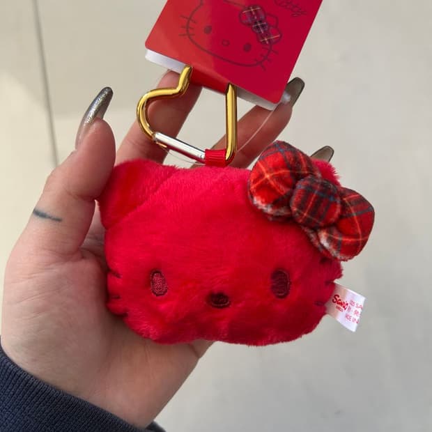 HELLO KITTY KEYCHAIN 헬로 키티 키체인
