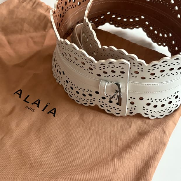 Alaia 알라이아 코르셋 벨트
