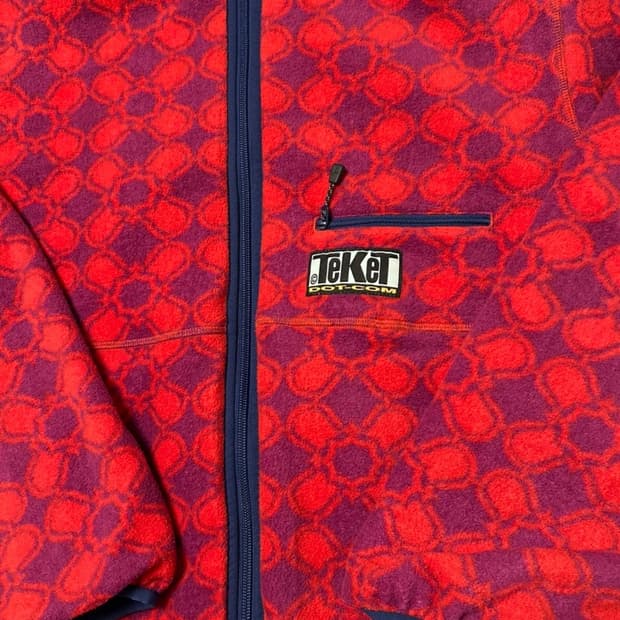 테켓 Teket 위켄드 리버시블 플리스 레드