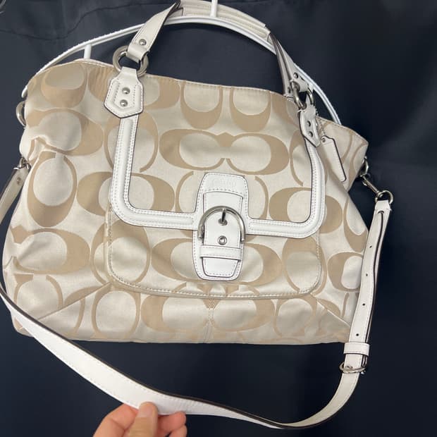 코치 시그니처 2way 숄더백 아이보리