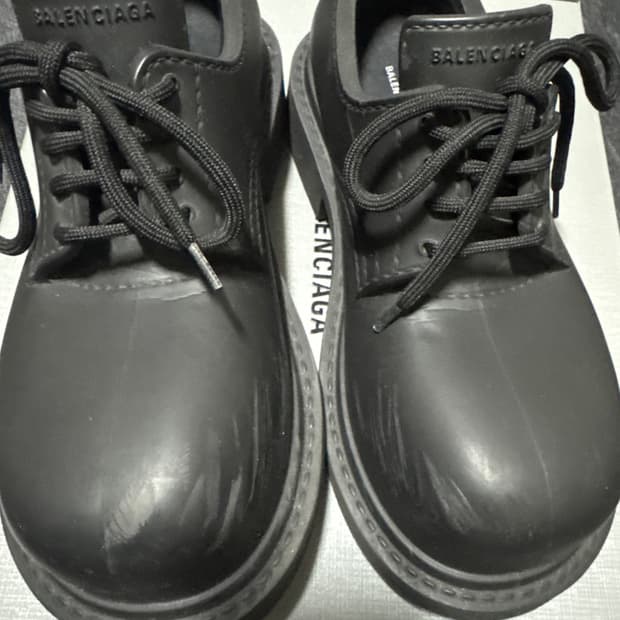 발렌이사가 스테로이드 더비 41.5사이즈