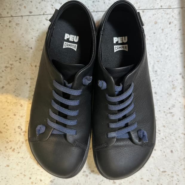 [캠퍼] 페우 peu black leather / 260