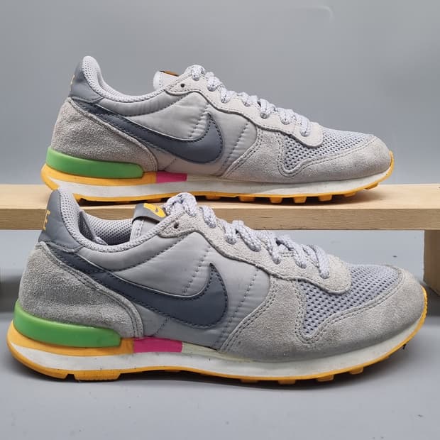 나이키 인터내셔널리스트 여성운동화240