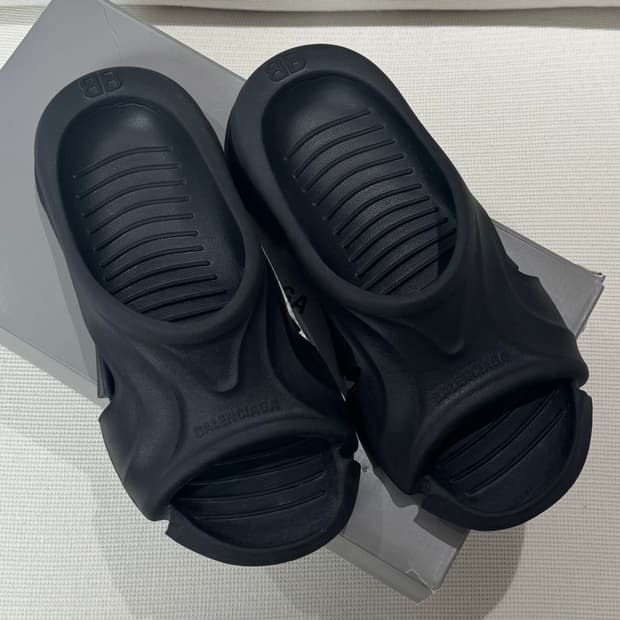 [39] BALENCIAGA 발렌시아가 몰드 슬라이드 