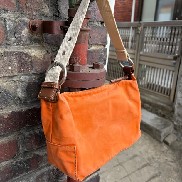 GAP 스트라이프 라이닝 캔버스 토트 