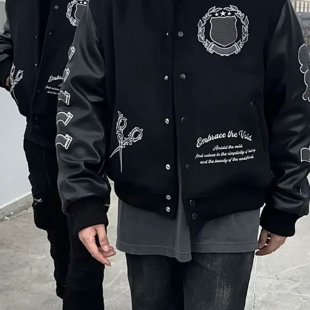 넥스트도어립스 바시티 자켓 1 size