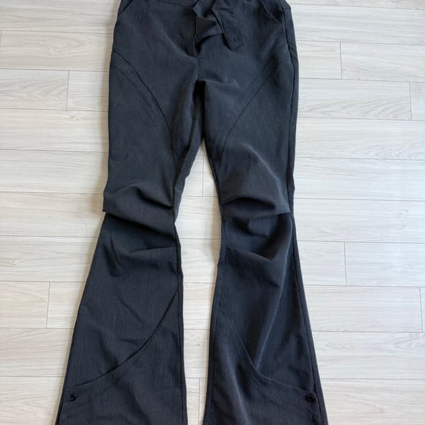 보헤미안 서울(Bohemian Seoul) Flared Trousers 