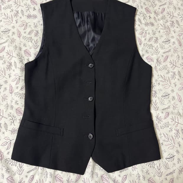 BLACK GEEK CHIC VEST