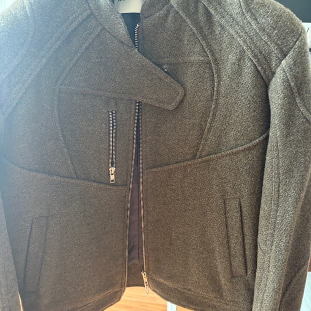 인사일런스 자켓 브라운