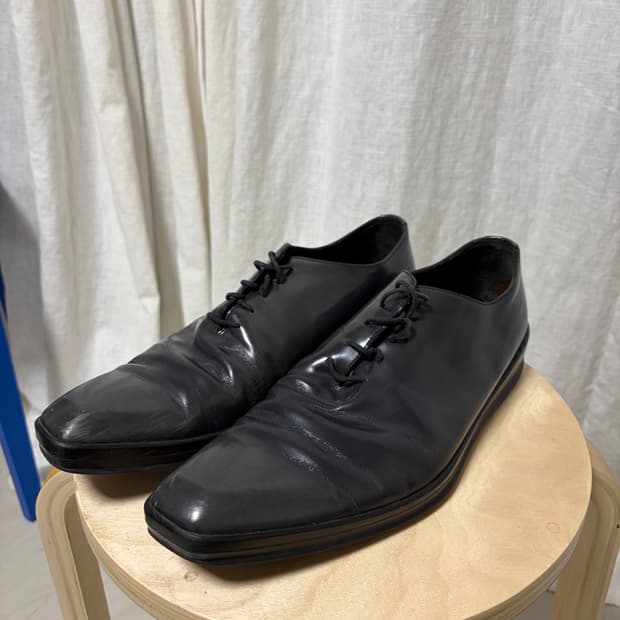 Prada whole cut 더비