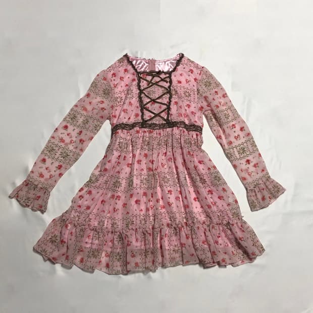 눈꽃 장미 무늬 레이스업 원피스 핑크