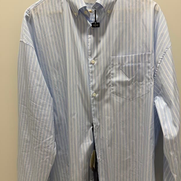 PRADA 체스트 삼각 로고 스트라이프 코튼 셔츠