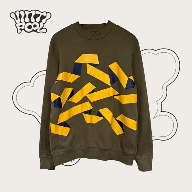 COS 코스 카키색 기하학 패턴 맨투맨 티셔츠 M