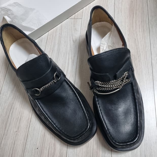 마르지엘라 비대칭 체인 로퍼 45