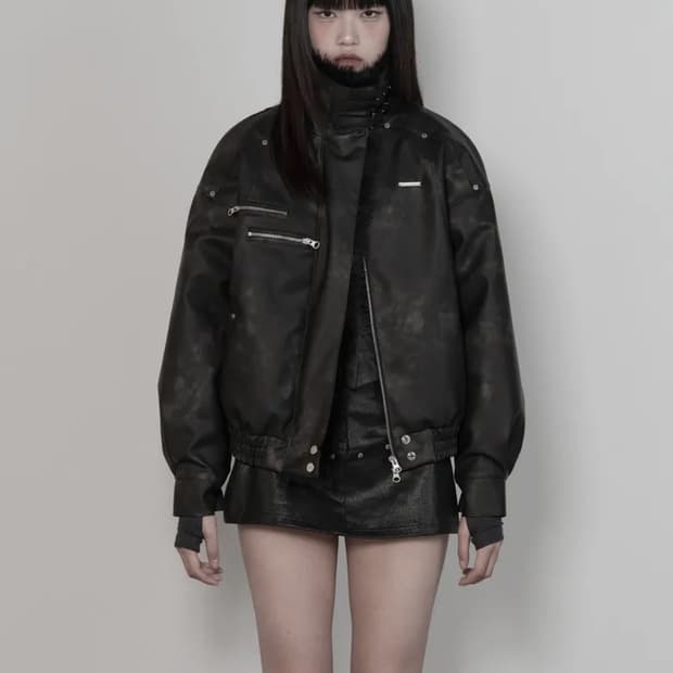 에트오소메 피그먼트 무스탕 퍼 점퍼 블랙