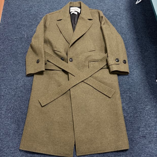 앤더슨벨 마티아 밀리터리 로브 코트