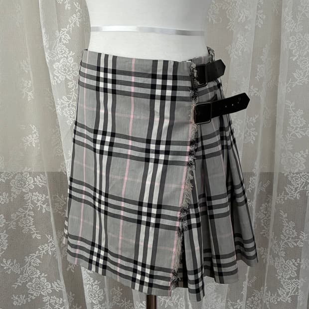 M) 00s 버버리 노바체크 버클 스커트 그레이