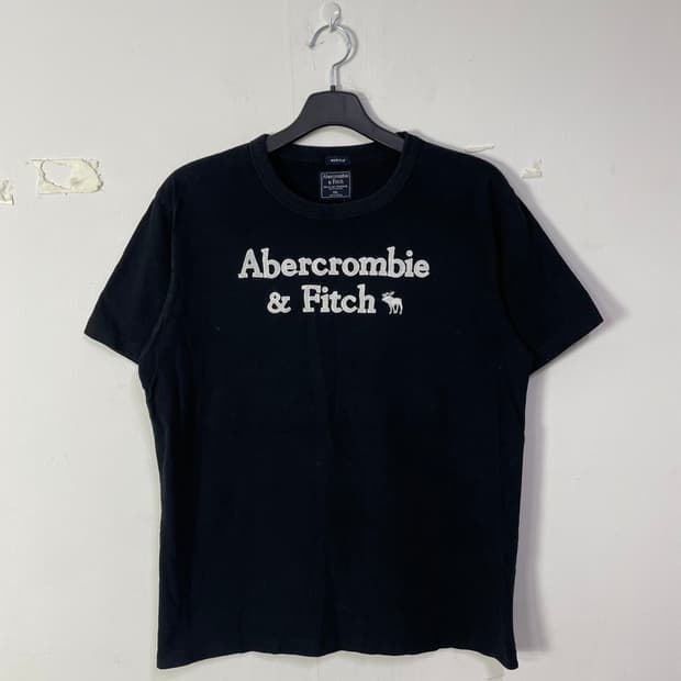 Abercrombie & Fitch 로고 반팔 티셔츠 블랙