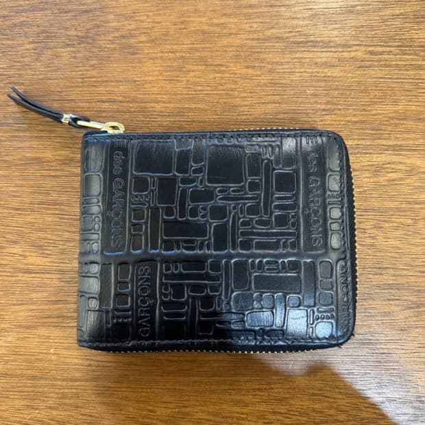 [OS] 꼼데가르송 로고타입 반지갑 