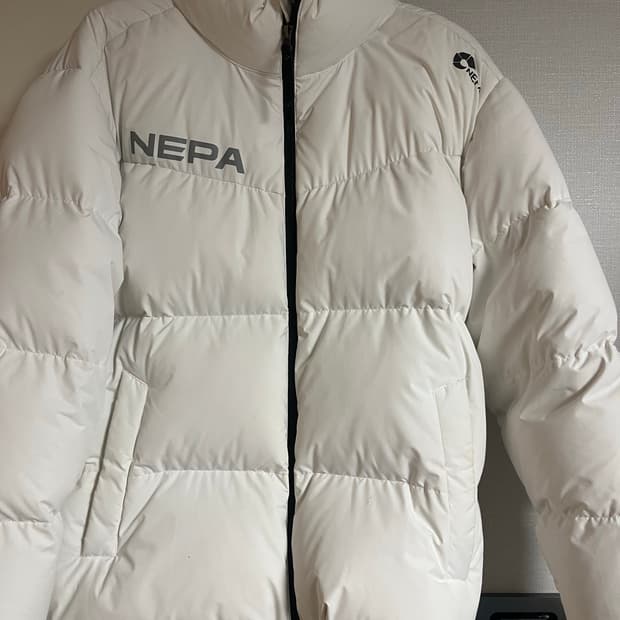 네파 덕다운 패딩 화이트