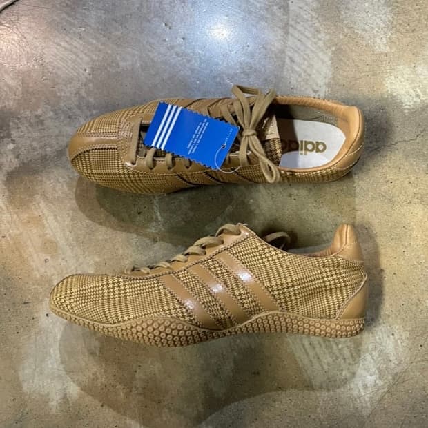 2004年 Adidas Titan Tail W