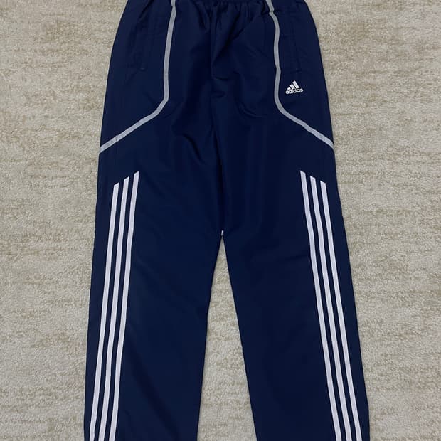 [100,L] 아디다스 삼선 스트라이프 리플렉티브 스카치 트랙 우븐팬츠