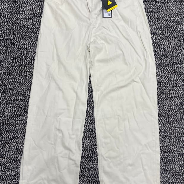 무신사 스탠다드 반턱 와이드 데님 크림 33 새상품