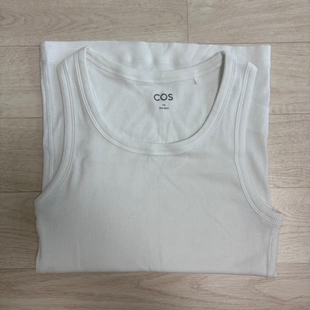 cos 리브드 슬리브리스 탑 xs