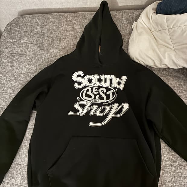 더콜디스트모먼트 후드티