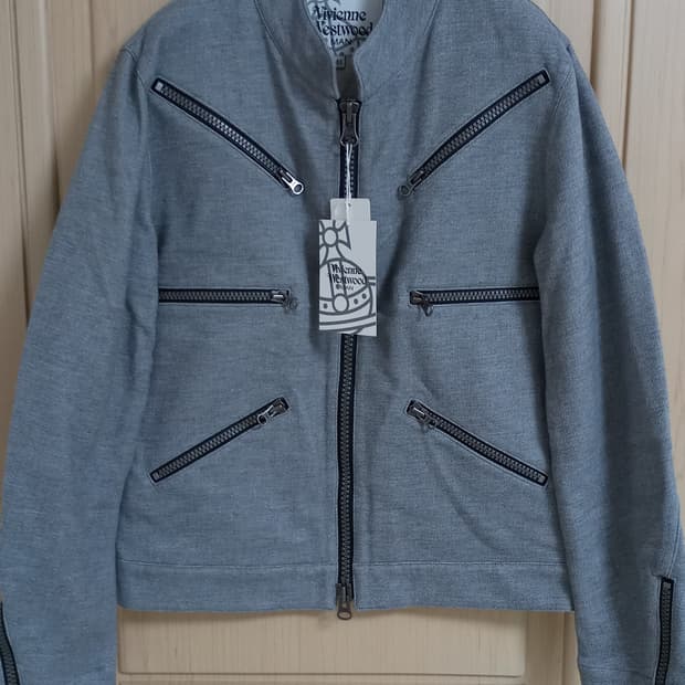 새제품 정품 비비안 웨스트우드 맨 셋업 48사이즈