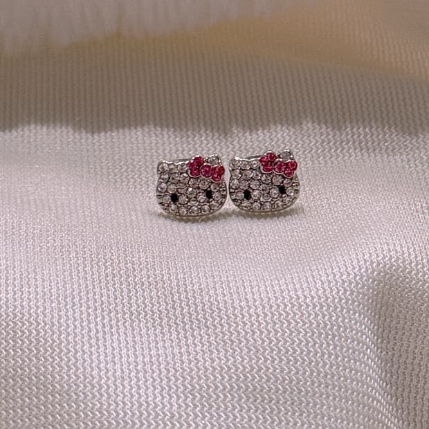 헬로키티 미니 귀걸이