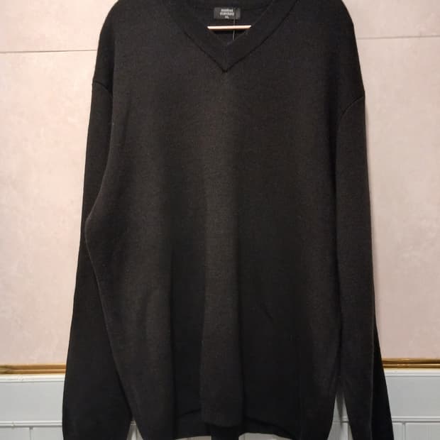 무신사스탠다드 정품 남성 미니멀 브이넥니트 2XL 사이즈