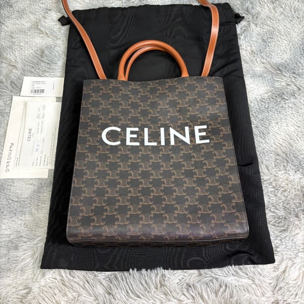 셀린느 트리옹프 카바스백 스몰 