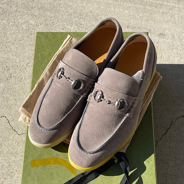 구찌 홀스빗 스웨이드 로퍼 uk8