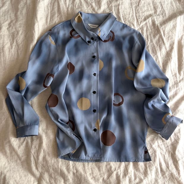 2-way collar patterned blouse