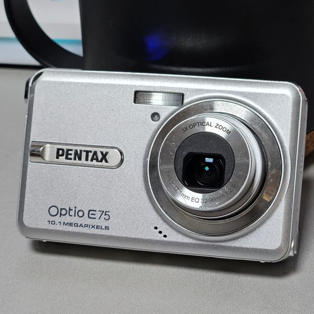 펜탁스 옵티오 E75 뽀용 빈티지 디카