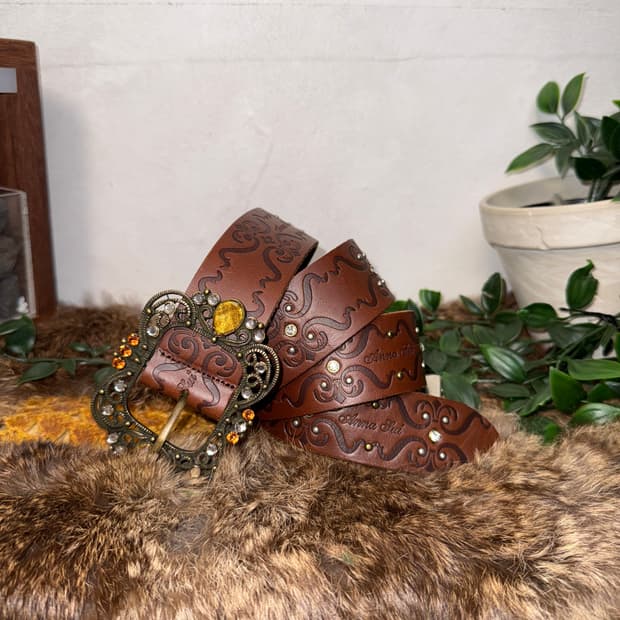 Anna Sui brown oriental fairy cubic belt