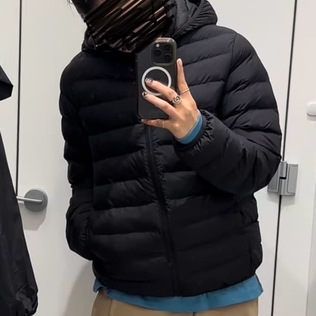 유니클로 경량패딩 160 (느좋사진참고,경량패딩 싸게 가져갓)