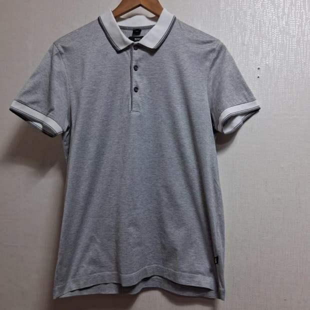 휴고보스 남성 반팔면티 카라티 최고의컨디션 남성 90 작은 M 