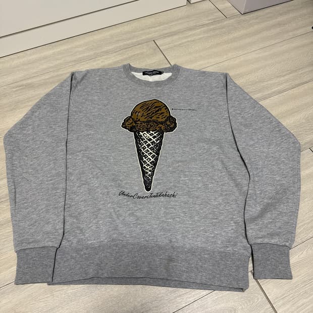 언더커버 여성 맨투맨