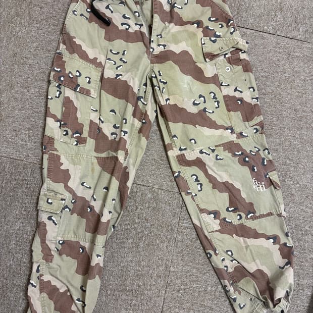 패치 카고 바지