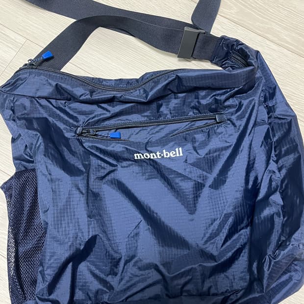 몽벨 포켓터블 라이트 숄더백 네이비 L